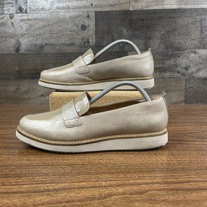 Clarks Artisan Womens 11M Beige Leather Ballet Flats Shoes